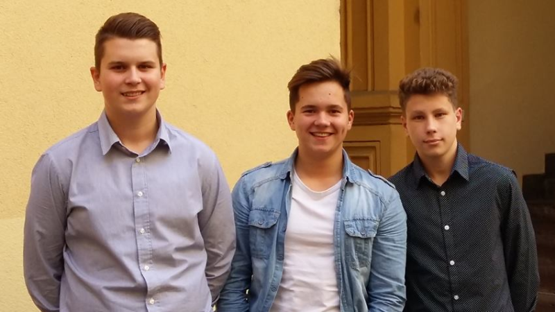 Ódor Gergő, Monostori Patrik, Hegyi Balázs 10.B osztályos tanulók